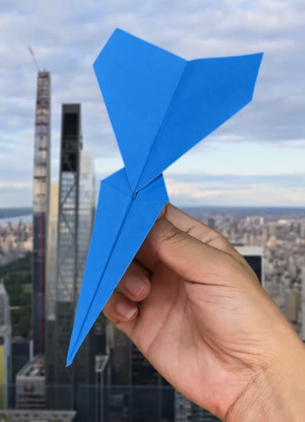 Invincible Paper Plane (Invincible Paper Plane Fighter)